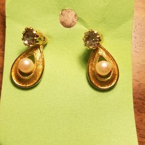 Pearl and Gold Earrings
